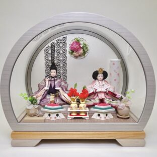 43cm | きらら・アクリルケース入り小芥子親王飾り | 可愛くてコンパクトなお雛様 | ケース入りなので猫ちゃんが一緒でも安心